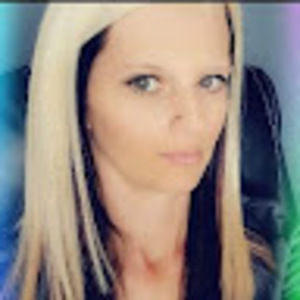 Meet your Posher, Connie